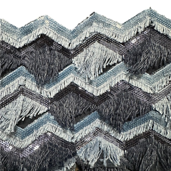 Maeve -Anthropologie gorgeous navy blue dress in size 0. Beautiful detailing - Picture 16 of 16